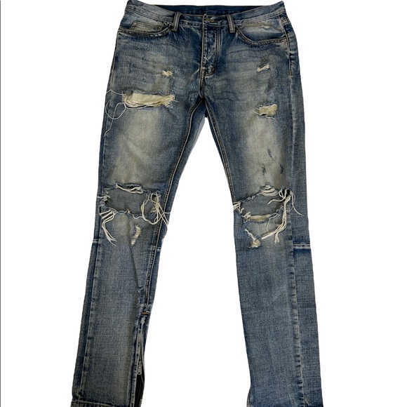 MNML.LA Distressed Denim - Picture 2 of 5